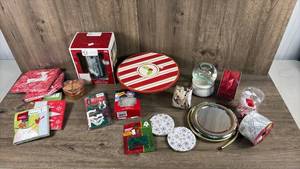 lot 277 image: Holiday &amp Seasonal Decor Lot&nbsp