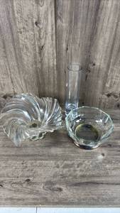 lot 289 image: Glass&nbsp Lot 3 Pieces&nbsp