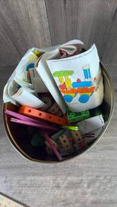 lot 303 image: Tinkertoy Construction&nbsp
