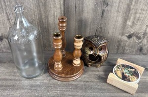 lot 377 image: Lot of Vintage Collectibles