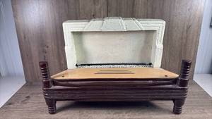 lot 412 image: Thomson MFG Co. Cast-iron ceramic gas heater.