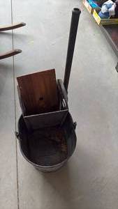 lot 425 image: Metal Wringer Bucket with Wood Wringer Assembly