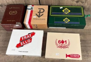 lot 434 image: Empty cigar boxes