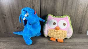 lot 444 image: Plush Toy Lot 2 Pieces Blue Fish Owl Character Stuffed Animals