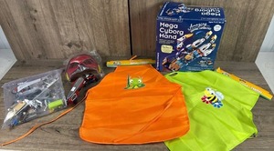 lot 464 image: Kids toys