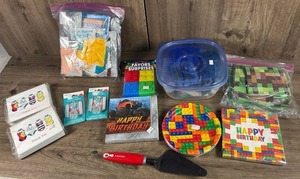 lot 478 image: Birthday Party Supplies Lot&nbsp
