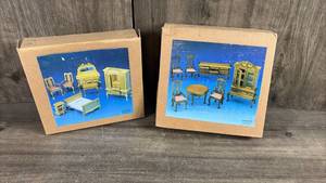lot 488 image: Dollhouse Furniture Sets