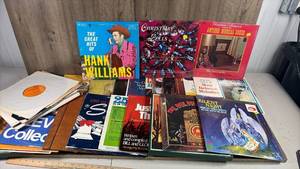 lot 514 image: Lot of 25 LP Vinyl Records Christmas Religious Holiday Music Collection