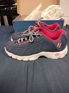 lot 61953 image: K-swiss Womens Court Pro Ii Sp Cmf Sneaker, Blackgold, 9 M Us - Retail $98