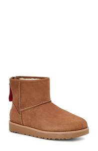 lot 61998 image: UGG Womens Classic Mini Logo Zip Fashion Boot, Chestnut, 8 (B08WPRXN6T) - Retail $160