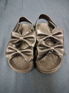 lot 62453 image: black infant sandals - 25 - Retail $0