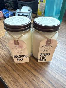 lot 642 image: 2pack of whiskey boat 16 ounce candles