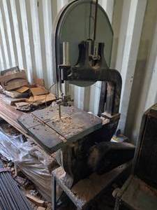 lot 114 image: Delta Band Saw, Made in U.S.A.