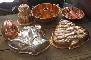 lot 2103 image: Vintage Copper Wall Molds & More
