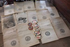 lot 2111 image: Antique Early 1900s Farmers Bulletin Magazines & Milk Lids