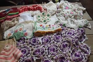 lot 2124 image: Vintage Doilies and More