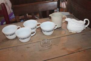 lot 2130 image: Vintage Pyrex Coffee Cups and More