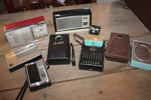 lot 2138 image: Vintage Radios untested