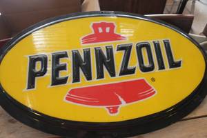 lot 2182 image: Plastic Pennzoil 30 Wide Sign