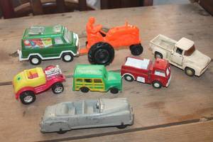 lot 2189 image: Vintage Toy Cars and More