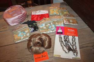 lot 2244 image: Vtg. Hat, Hair Pieces and Jewelry Bags