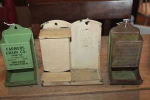 lot 2253 image: Vintage Metal Matchbox Holders