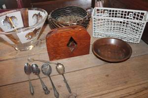 lot 2279 image: Vintage Serving Bowl, Spoons and More