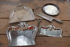 lot 2294 image: Vintage Crumb Catchers and More