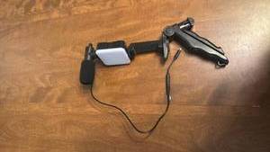 lot 10 image: Smartphone Video Rig Kit with Microphone and LED Light