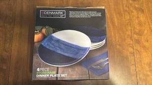 lot 36 image: Denmark Tools for Cooks 4-Piece Stoneware Dinner Plate Set