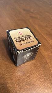 lot 67 image: St. Louis Cardinals 1926 World Champions Replica Ring Edward Jones