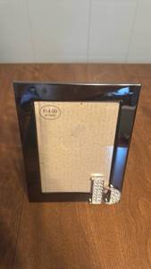 lot 74 image: Picture Frame with Decorative Metal Easel Back