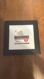lot 75 image: Better Homes and Gardens 8x8 Picture Frame with Mat