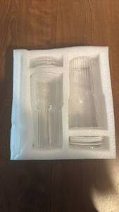 lot 81 image: Set of 2 Clear Glass Tumbler Cups with Lids and Straws
