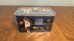 lot 101 image: Shaquille ONeal Classic 20 Embossed Metallic Collector Cards Tin