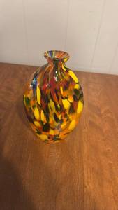 lot 105 image: Multicolor Art Glass Vase with Yellow Red Black Green Striped Pattern