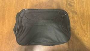 lot 106 image: Black Laptop Sleeve Carrying Case with Mesh Pockets