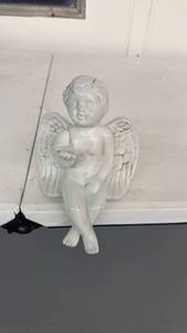 lot 158 image: Cherub Angel Figurine with Wings Seated Pose