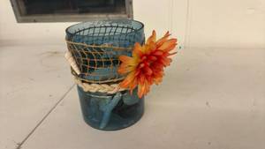 lot 166 image: Blue Glass Vase with Netting Rope Shell and Faux Flower Decoration