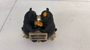 lot 183 image: Black Bear Decorative Figurine with Flowers and Wood Sign