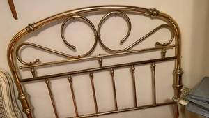 lot 915 image: Brass Metal Bed Headboard with Scrollwork Design full size