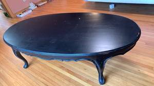 lot 920 image: Vintage Black Oval Coffee Table with Curved Legs 16X59X29