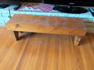 lot 1004 image: Wooden Bench 36x11h