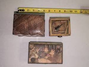 lot 1036 image: Small Decorative Hinged Boxes Lot of 3 Assorted Sizes