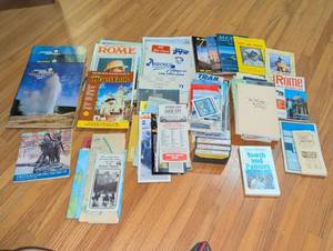 lot 1059 image: Travel Guides Maps Brochures Collection Lot National Parks Yellowstone Rome