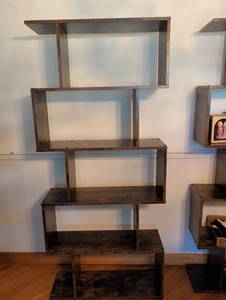 lot 1222 image: 4-Shelf Storage Unit with Staggered Compartments