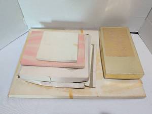 lot 1234 image: Lot of Assorted linens in original boxes
