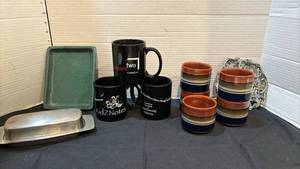 lot 1314 image: Mugs, small pottery cups and Trays