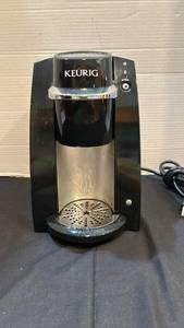 lot 1320 image: Keurig Single Serve Coffee Maker K-Cup Brewer