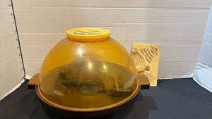 lot 1324 image: West Bend 4-Quart Automatic Corn Popper